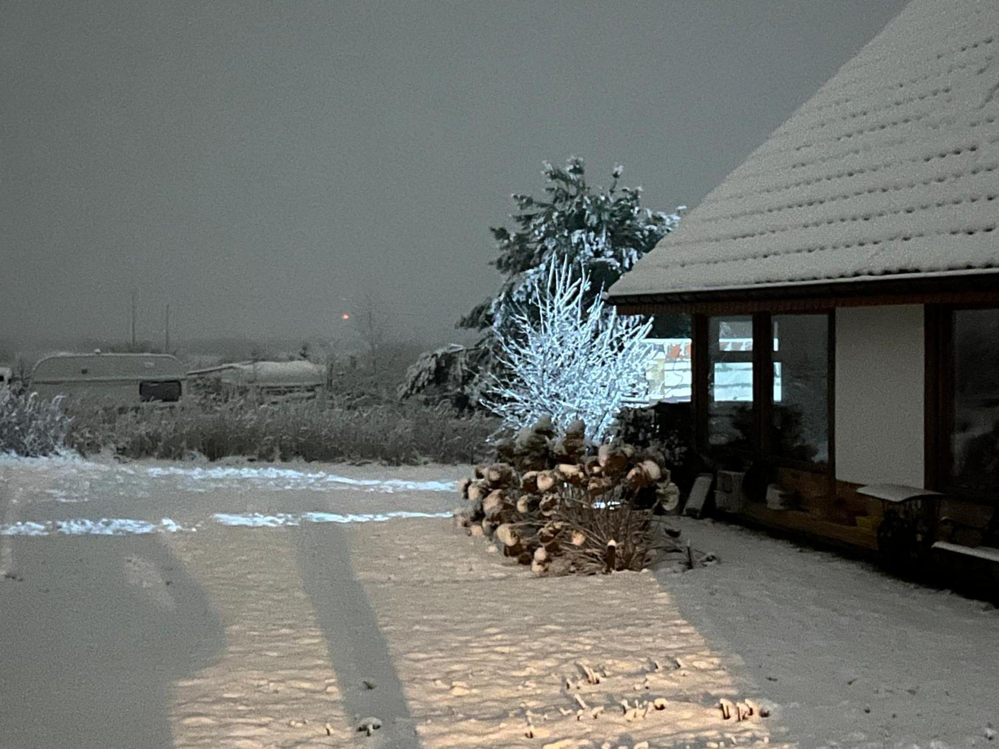 Wygodny Murowany Domek- Nowy Dabki Bagian luar foto