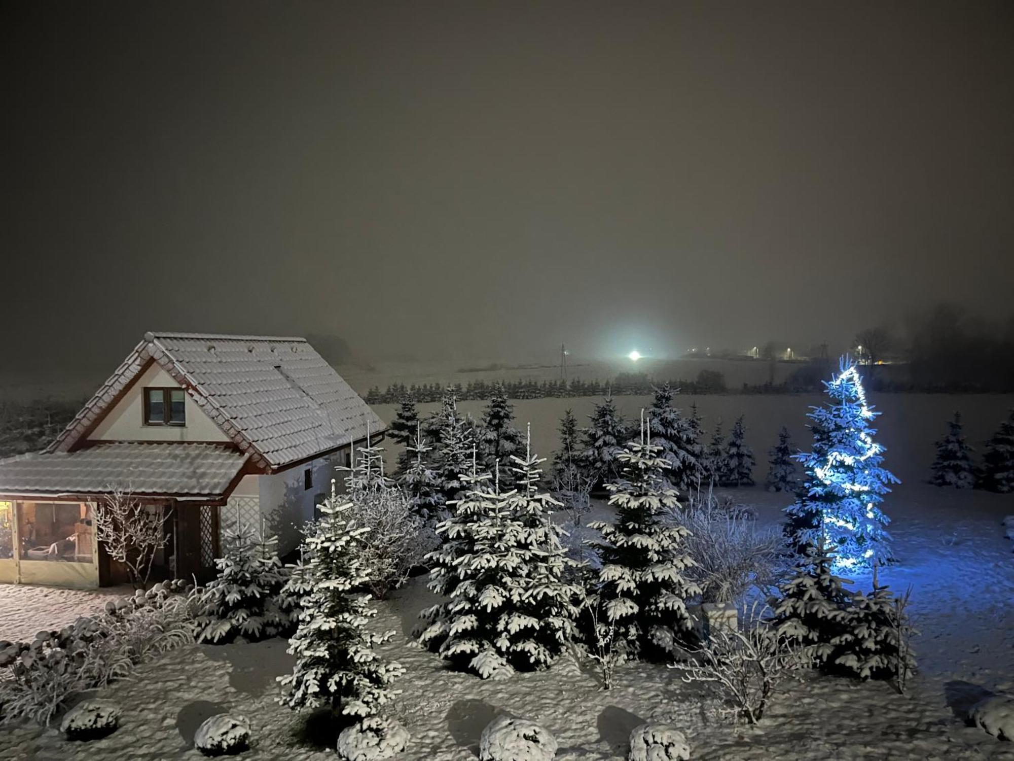Wygodny Murowany Domek- Nowy Dabki Bagian luar foto